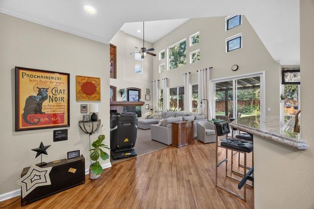 3523 Lake Terrace Dr, Elk Grove, CA 95758