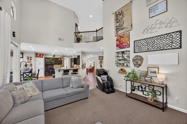 3523 Lake Terrace Dr, Elk Grove, CA 95758