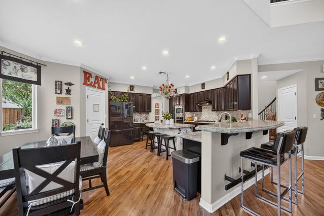 3523 Lake Terrace Dr, Elk Grove, CA 95758