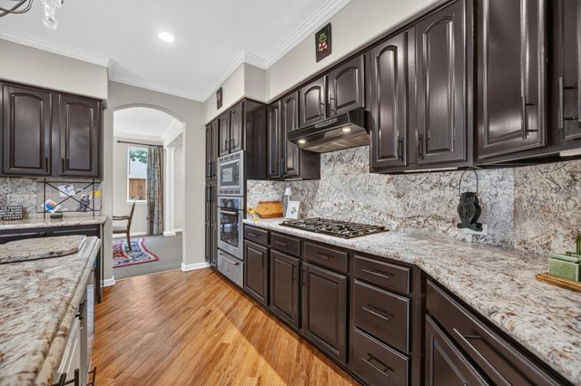 3523 Lake Terrace Dr, Elk Grove, CA 95758