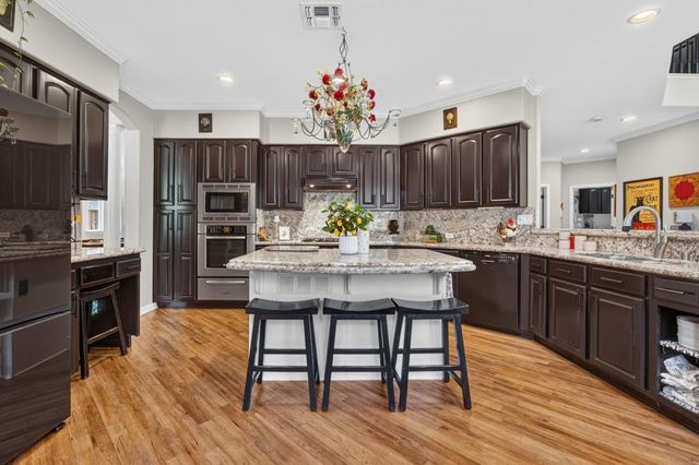 3523 Lake Terrace Dr, Elk Grove, CA 95758
