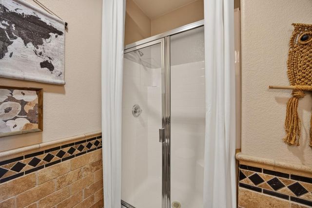 3523 Lake Terrace Dr, Elk Grove, CA 95758