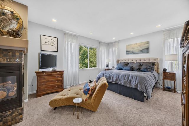 3523 Lake Terrace Dr, Elk Grove, CA 95758