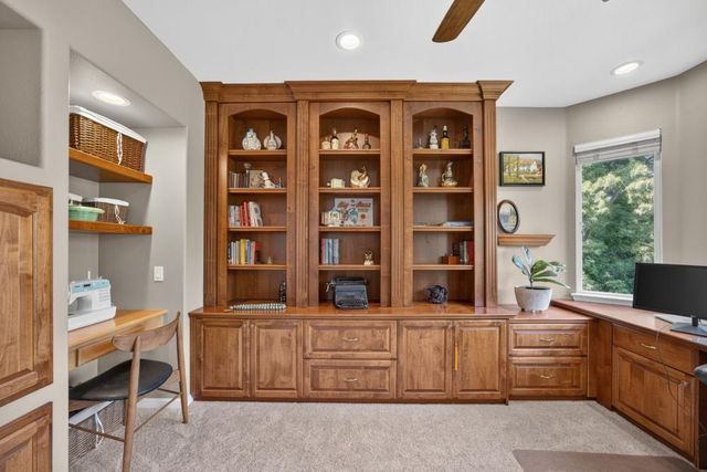 3523 Lake Terrace Dr, Elk Grove, CA 95758