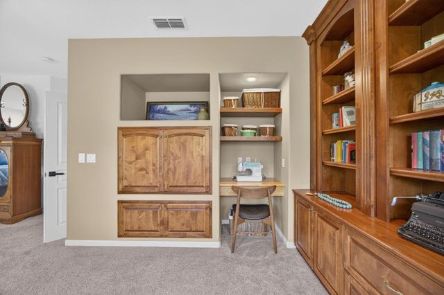 3523 Lake Terrace Dr, Elk Grove, CA 95758