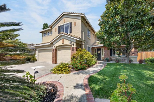 3523 Lake Terrace Dr, Elk Grove, CA 95758