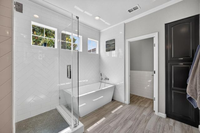 3523 Lake Terrace Dr, Elk Grove, CA 95758