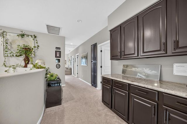 3523 Lake Terrace Dr, Elk Grove, CA 95758