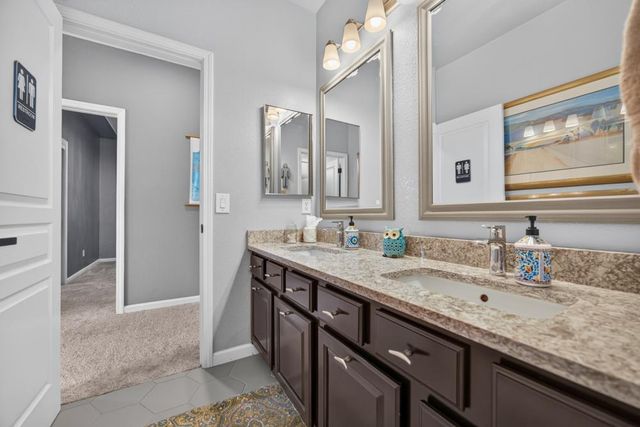 3523 Lake Terrace Dr, Elk Grove, CA 95758