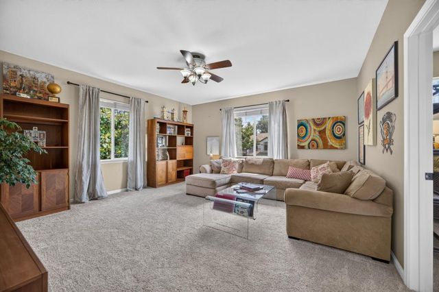 3523 Lake Terrace Dr, Elk Grove, CA 95758