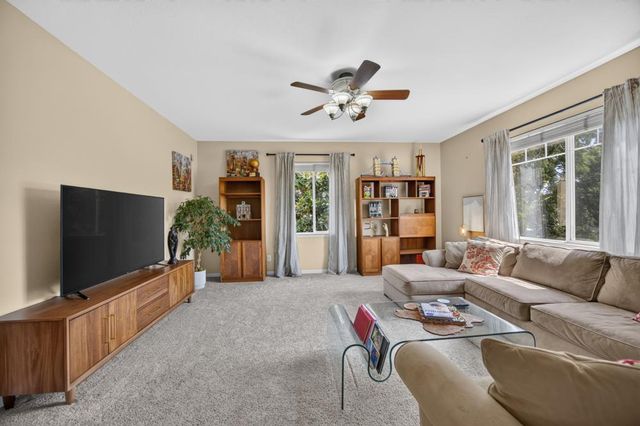 3523 Lake Terrace Dr, Elk Grove, CA 95758