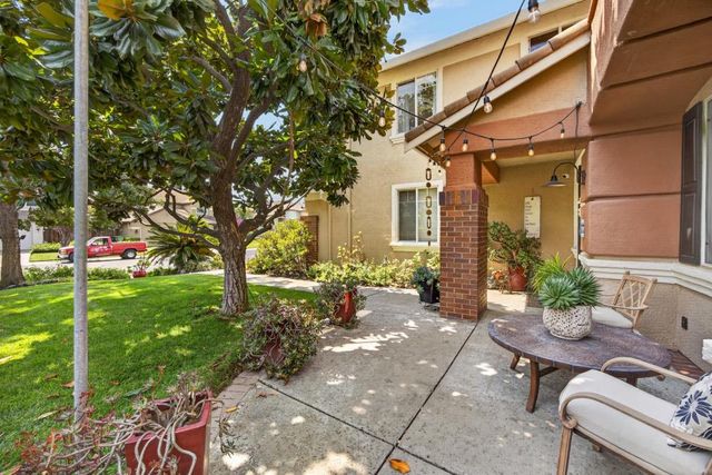 3523 Lake Terrace Dr, Elk Grove, CA 95758