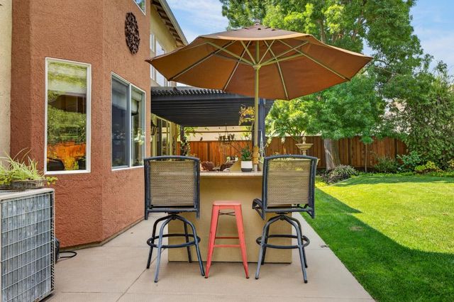 3523 Lake Terrace Dr, Elk Grove, CA 95758