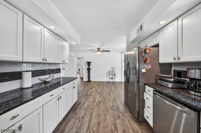 840 Lopatcong St, Belvidere Twp., NJ 07823
