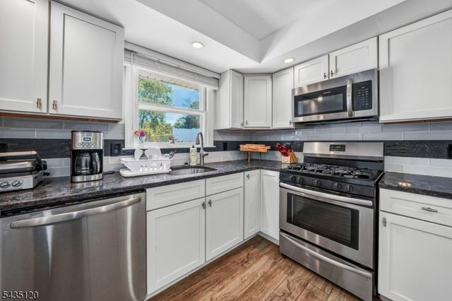 840 Lopatcong St, Belvidere Twp., NJ 07823