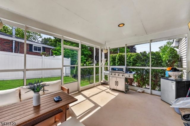 840 Lopatcong St, Belvidere Twp., NJ 07823