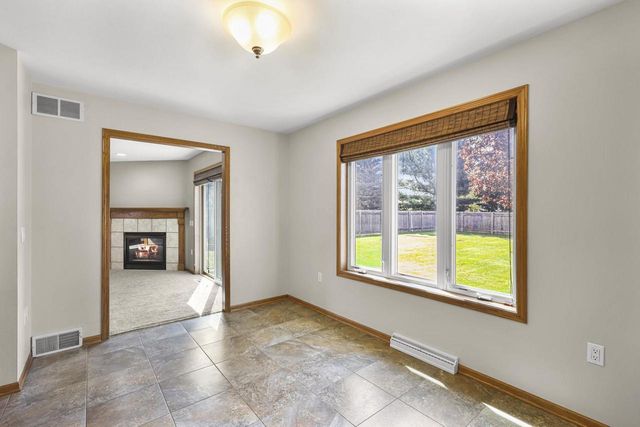 308 Clover Lane, Cottage Grove, WI 53527