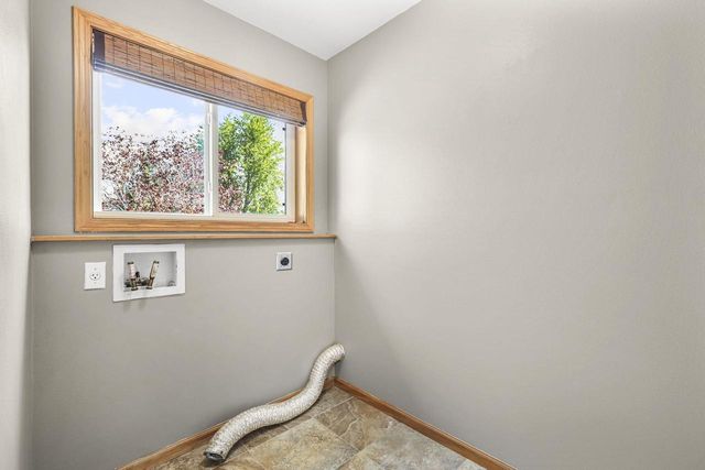308 Clover Lane, Cottage Grove, WI 53527