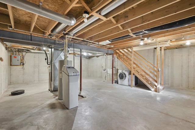 308 Clover Lane, Cottage Grove, WI 53527