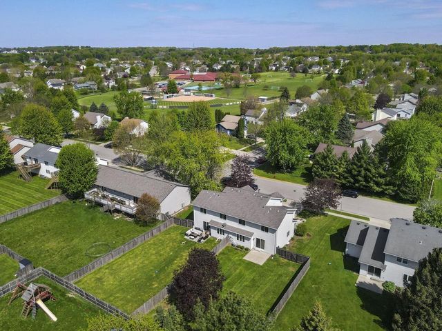 308 Clover Lane, Cottage Grove, WI 53527