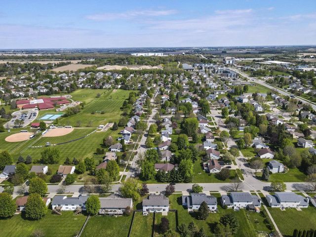 308 Clover Lane, Cottage Grove, WI 53527