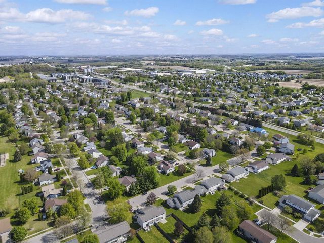 308 Clover Lane, Cottage Grove, WI 53527