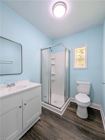 615 Midland Avenue, Thomasville, NC 27360