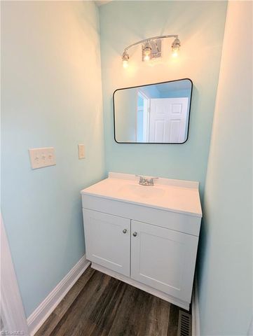 615 Midland Avenue, Thomasville, NC 27360