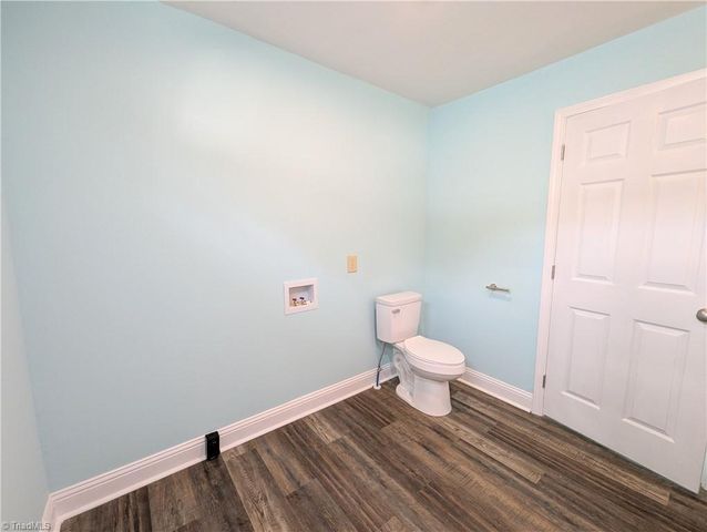 615 Midland Avenue, Thomasville, NC 27360