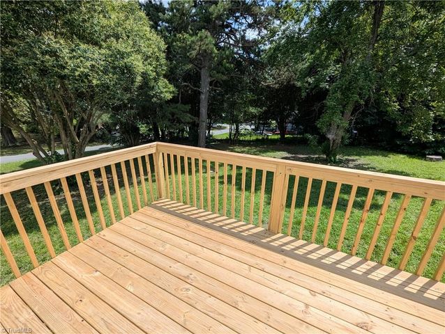 615 Midland Avenue, Thomasville, NC 27360