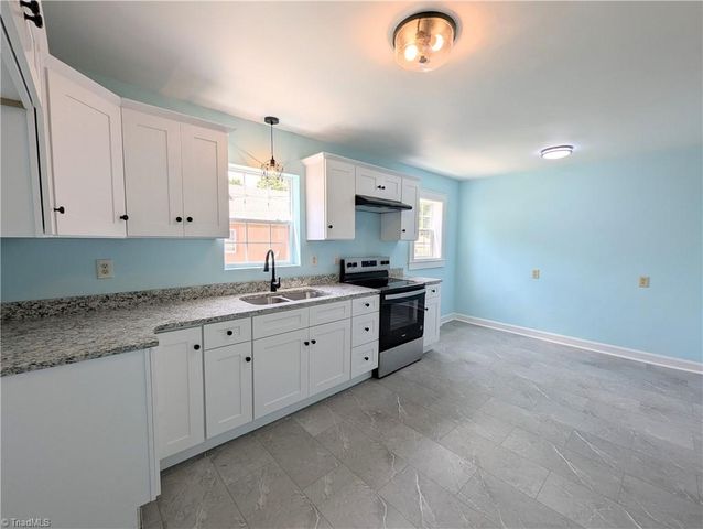 615 Midland Avenue, Thomasville, NC 27360