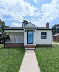 615 Midland Avenue, Thomasville, NC 27360