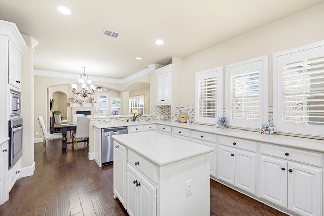 7332 Brightwater Road, Fort Worth, TX 76132