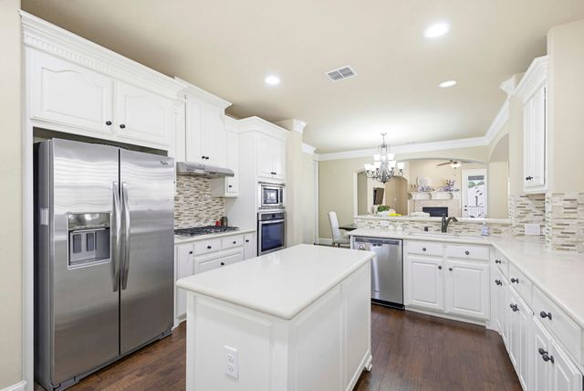 7332 Brightwater Road, Fort Worth, TX 76132