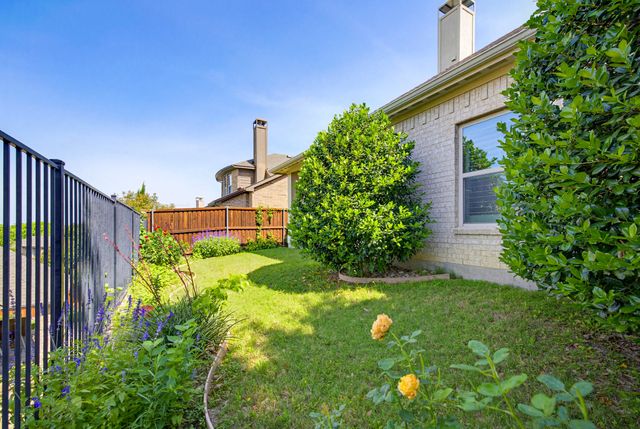 7332 Brightwater Road, Fort Worth, TX 76132