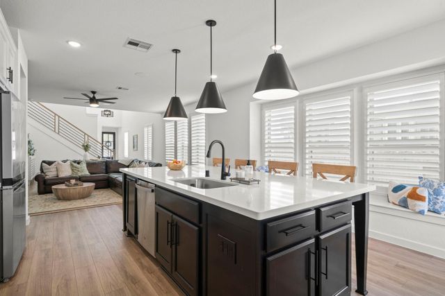 117 Hidden Peak Drive, Montgomery, TX 77316