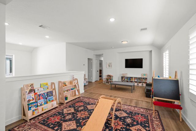 117 Hidden Peak Drive, Montgomery, TX 77316