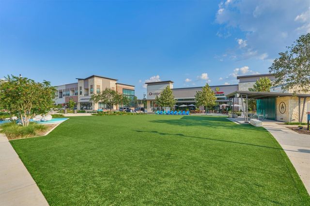 117 Hidden Peak Drive, Montgomery, TX 77316