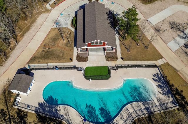 117 Hidden Peak Drive, Montgomery, TX 77316