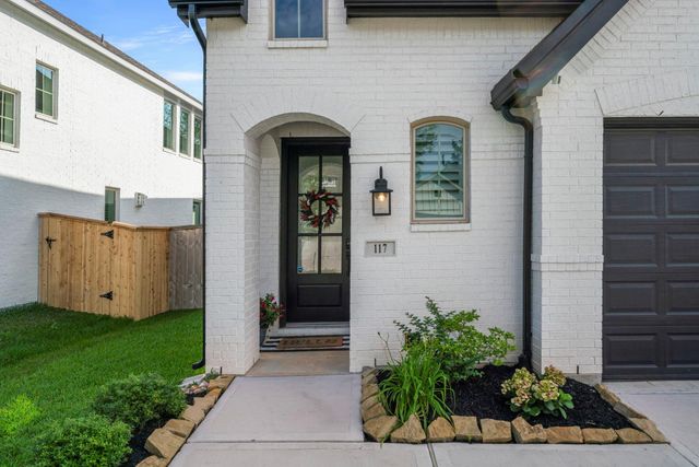 117 Hidden Peak Drive, Montgomery, TX 77316