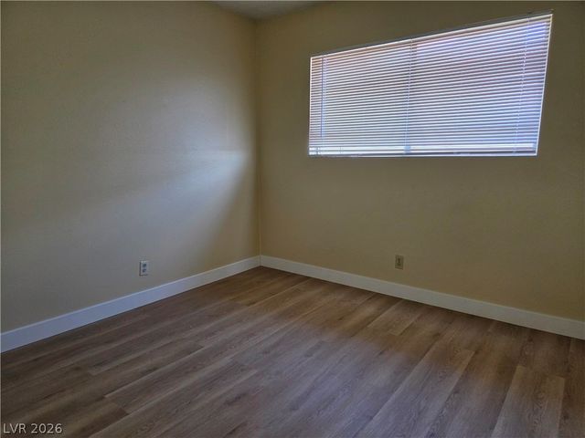 489 North Circle 4, Las Vegas, NV 89119