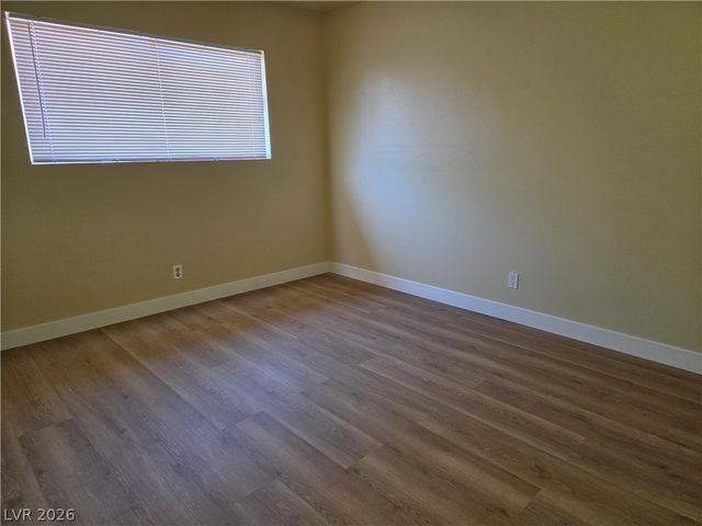 489 North Circle 4, Las Vegas, NV 89119