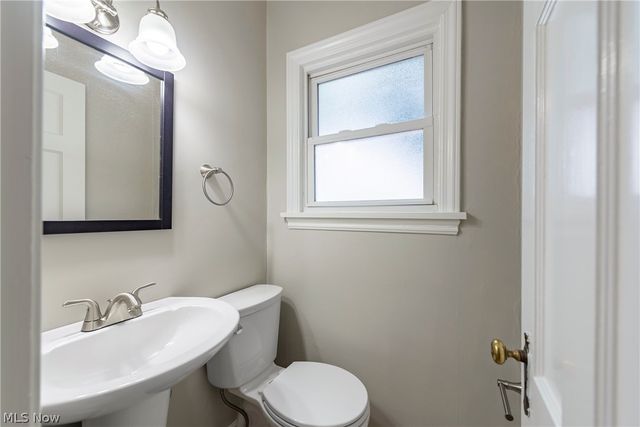 4025 Meadowbrook Boulevard, University Heights, OH 44118