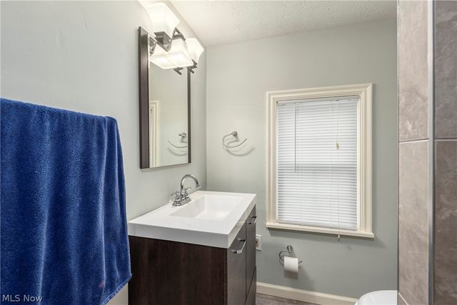 4025 Meadowbrook Boulevard, University Heights, OH 44118