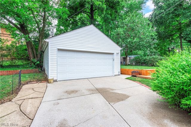 4025 Meadowbrook Boulevard, University Heights, OH 44118