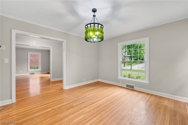 4025 Meadowbrook Boulevard, University Heights, OH 44118