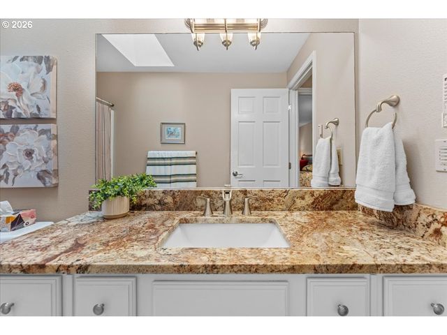 16159 Sw WILLOW Dr, Sherwood, OR 97140