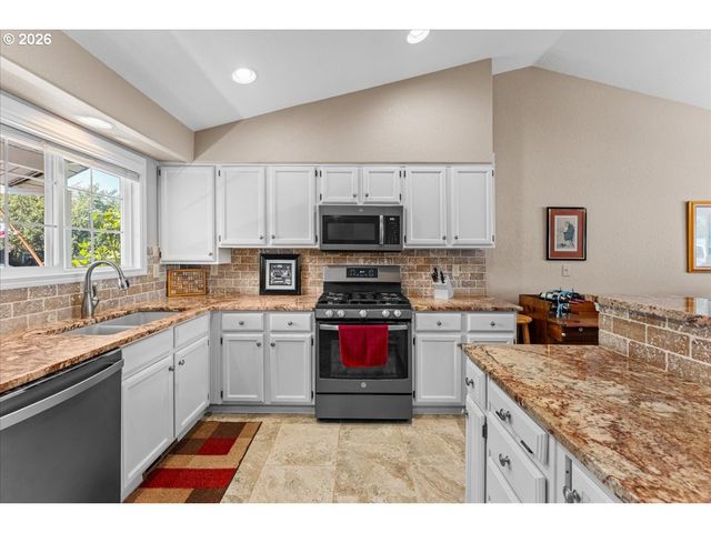 16159 Sw WILLOW Dr, Sherwood, OR 97140