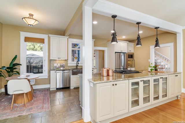 119 E rosewood, San Antonio, TX 78212