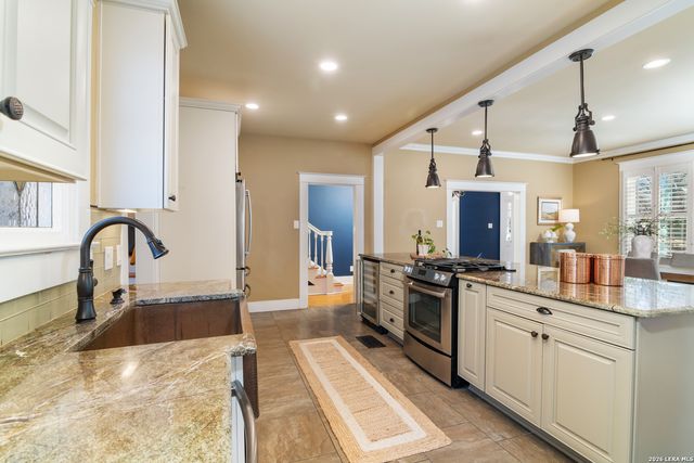 119 E rosewood, San Antonio, TX 78212